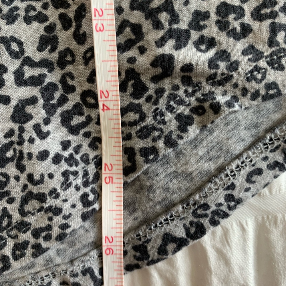 Maurices Leopard Tee - Picture 8 of 16